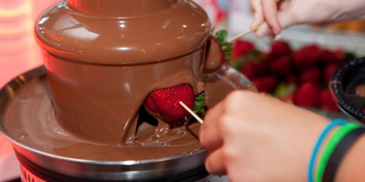 Шоколадный фонтан. Chocolate Fountain
