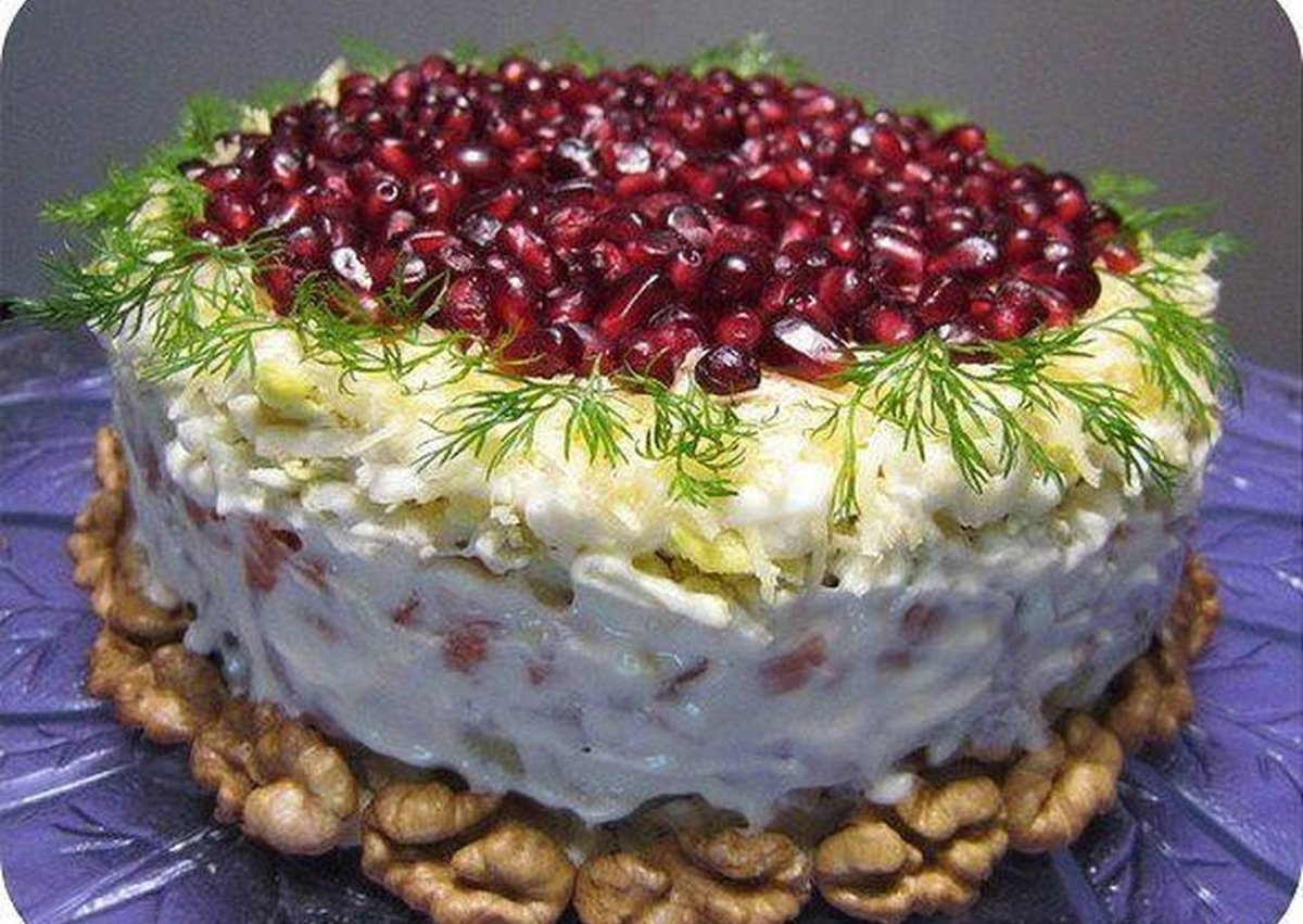 Украшение закусочного торта