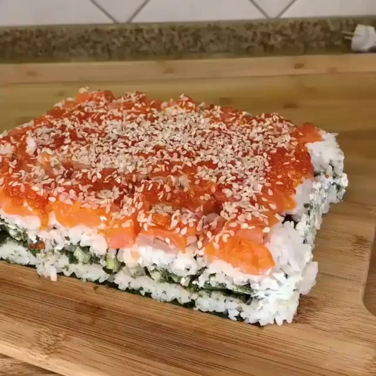 Запеченный суши торт