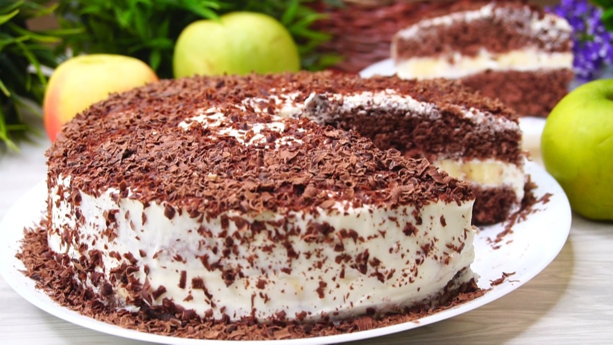 Великолепный сметанник с изюмом.