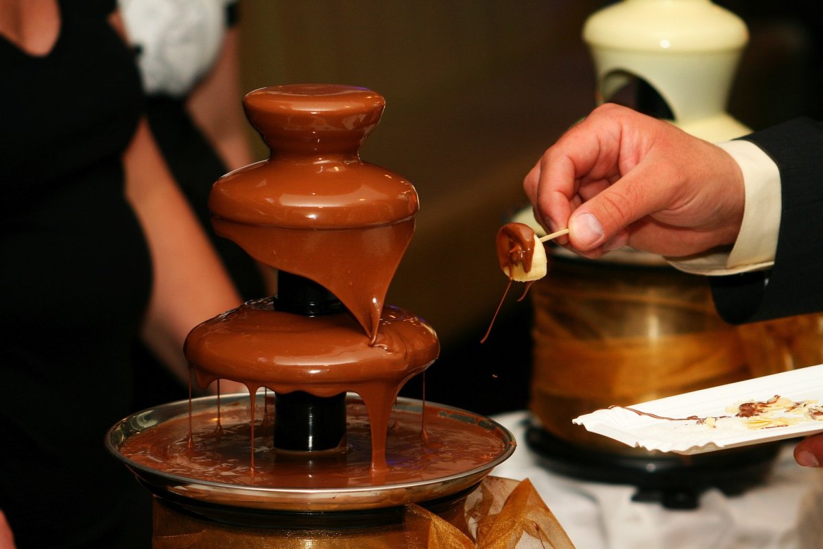 Шоколадный фонтан. Chocolate Fountain