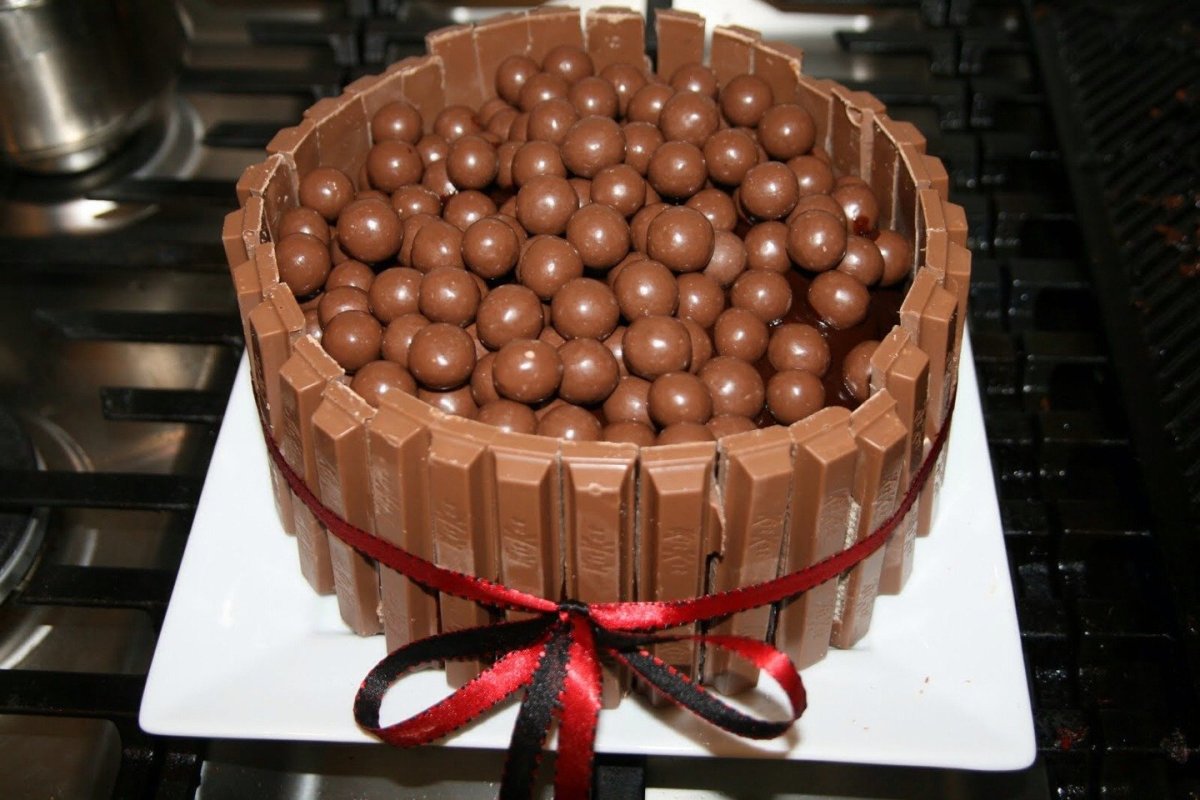 Торт с Maltesers