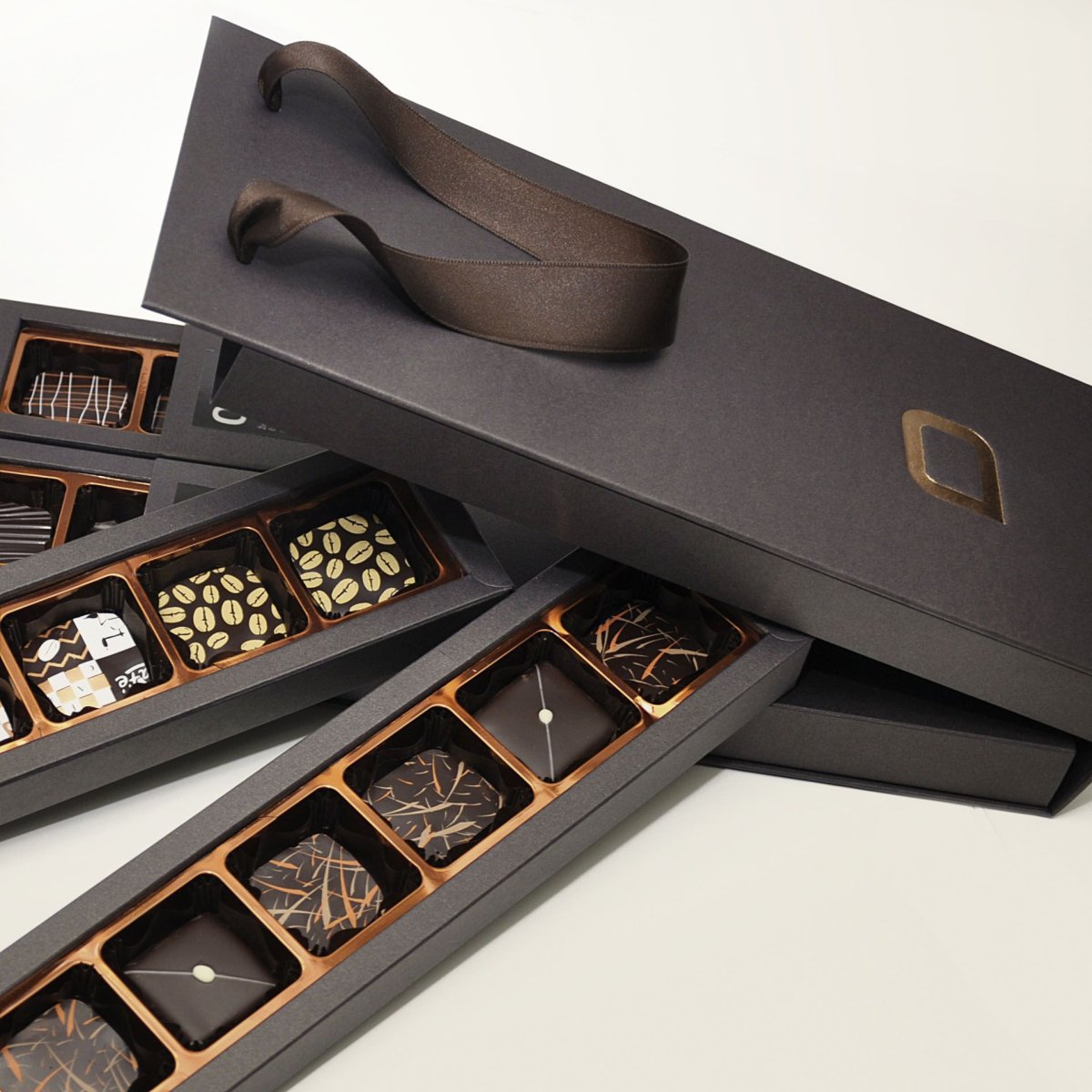 Набор Valrhona Equinoxe collection ассорти