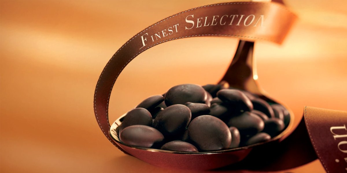 Рассыпанный шоколад Callebaut
