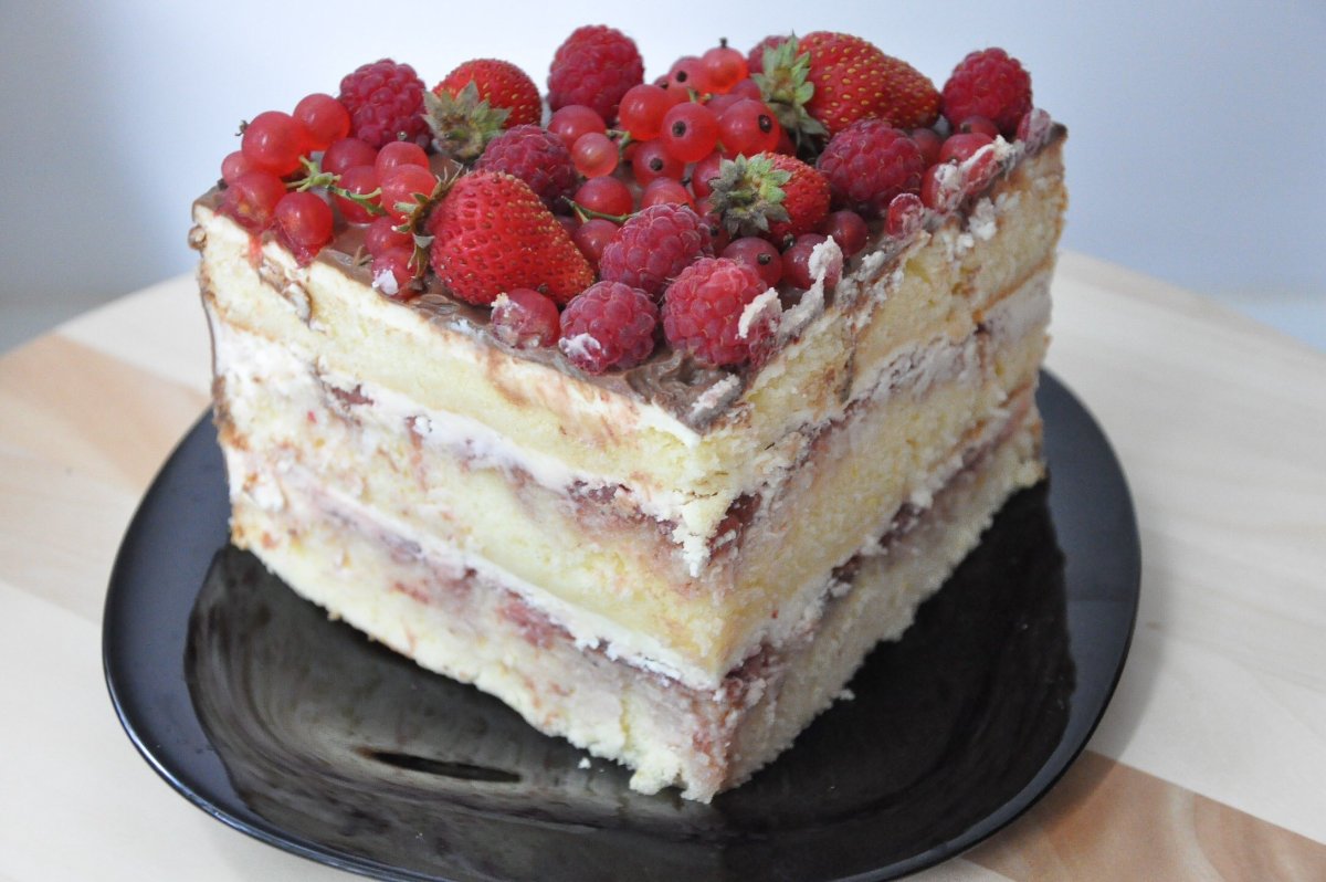 Торт с разными начинками