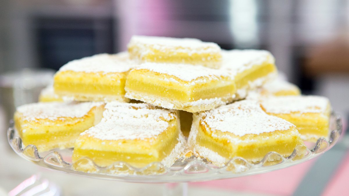 Лимонный пирог с меренгой