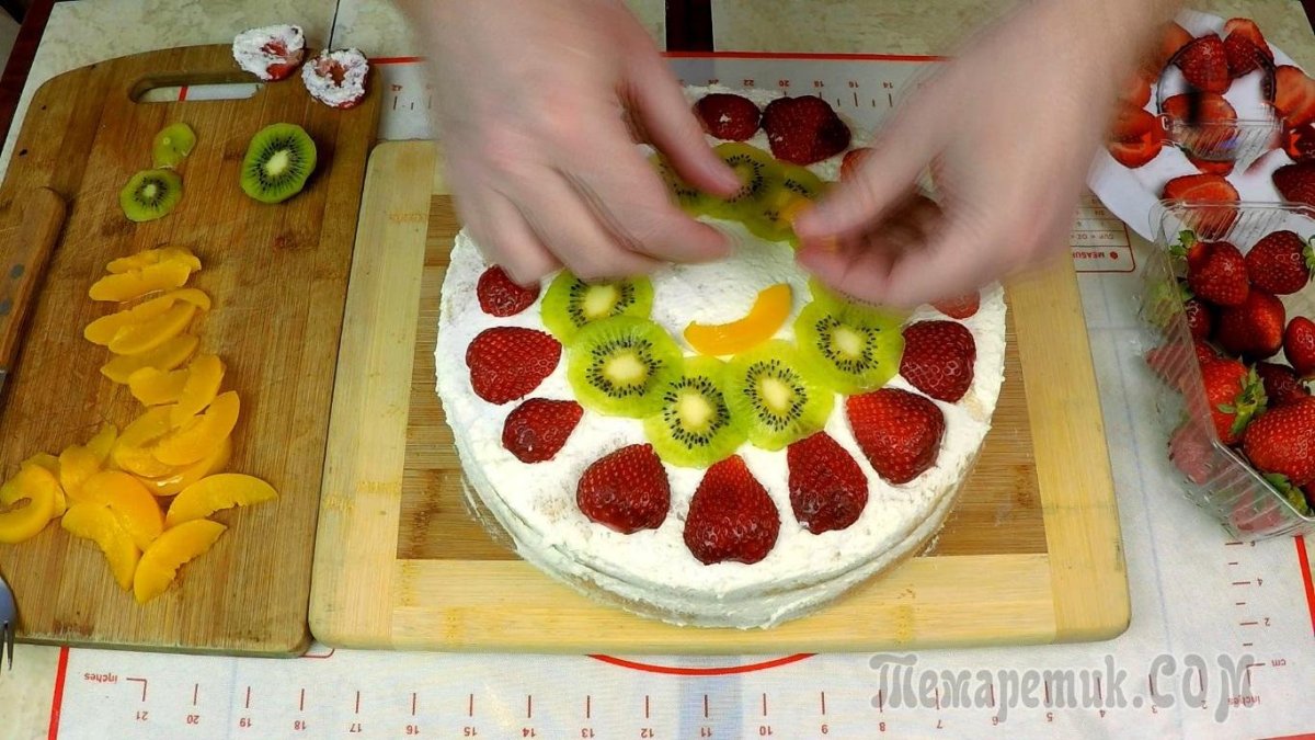 Украшение фруктами