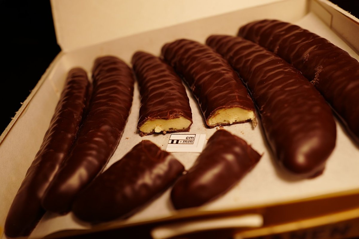 Milka на белом фоне