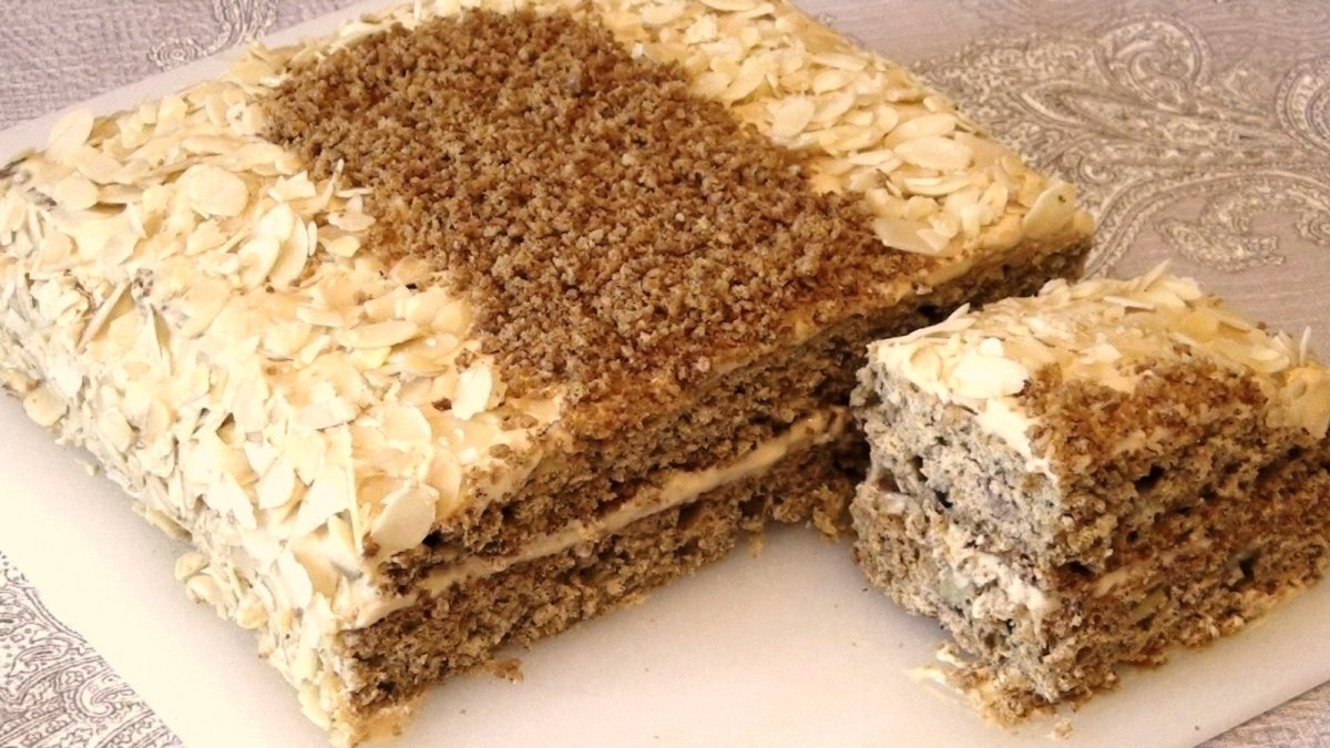 Овсяный десерт с орехами и черносливом