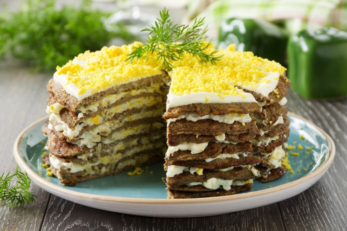 Печёночный торт из говяжей печени