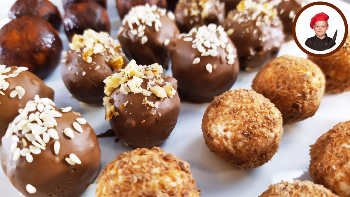 Шарики из арбуза в кокосовой стружке