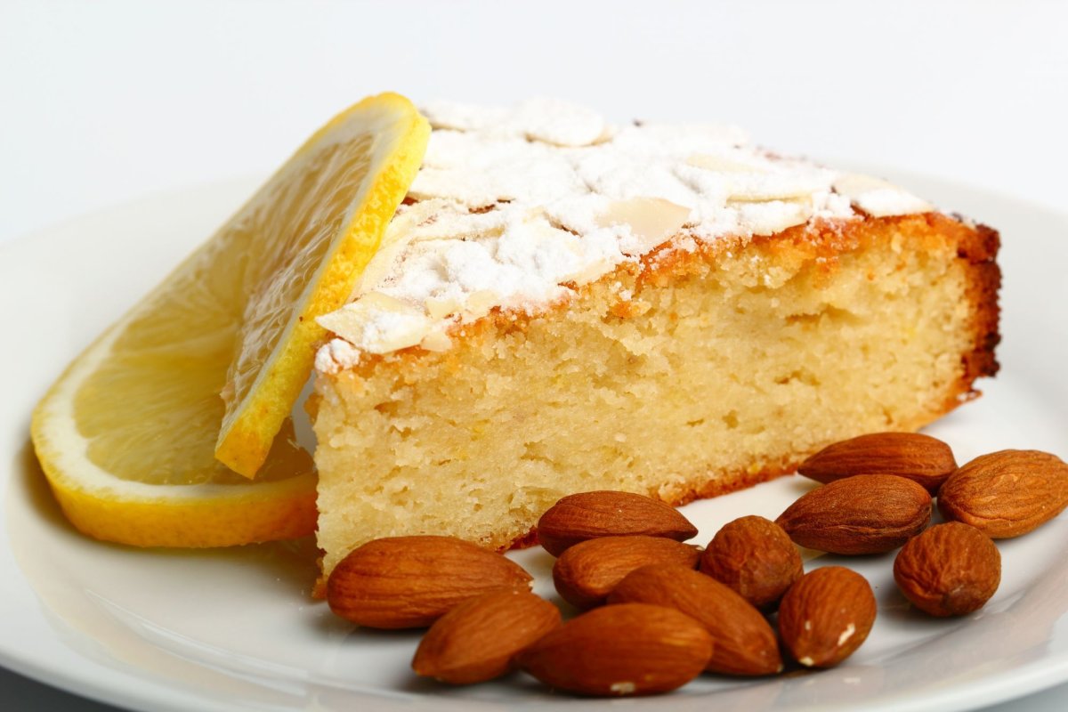 Выпечка с миндалем