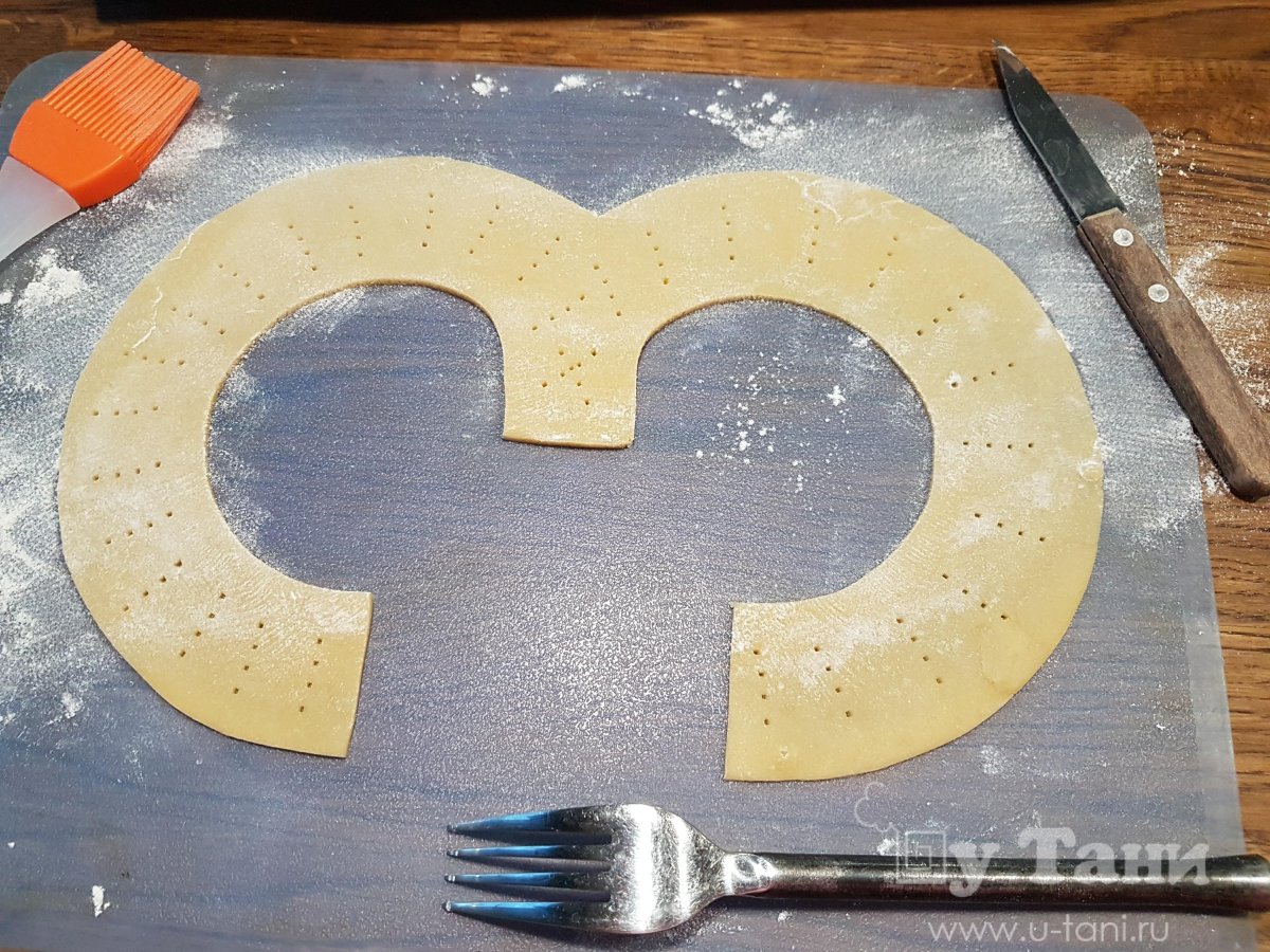 Цифра 3 из коржей для торта