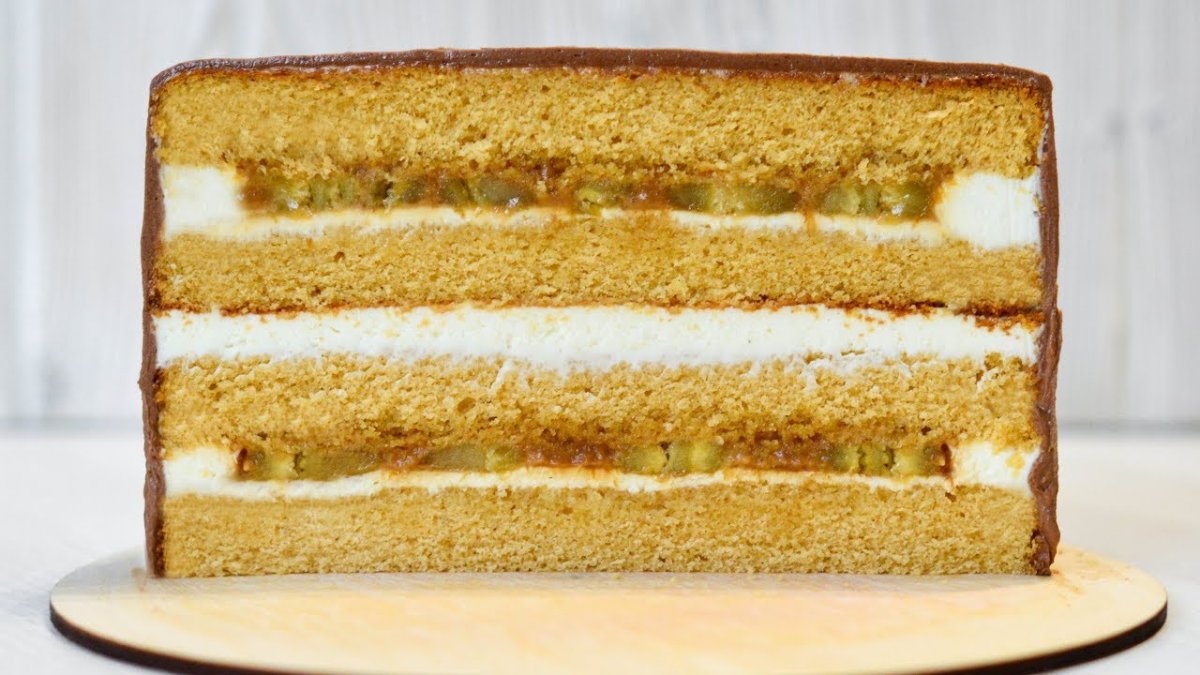 Морковный торт с апельсиновым конфи