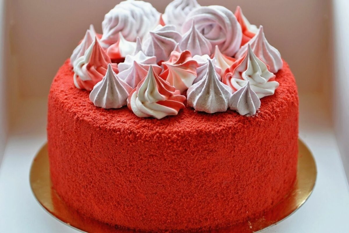 Торта "красный бархат" (Red Velvet).