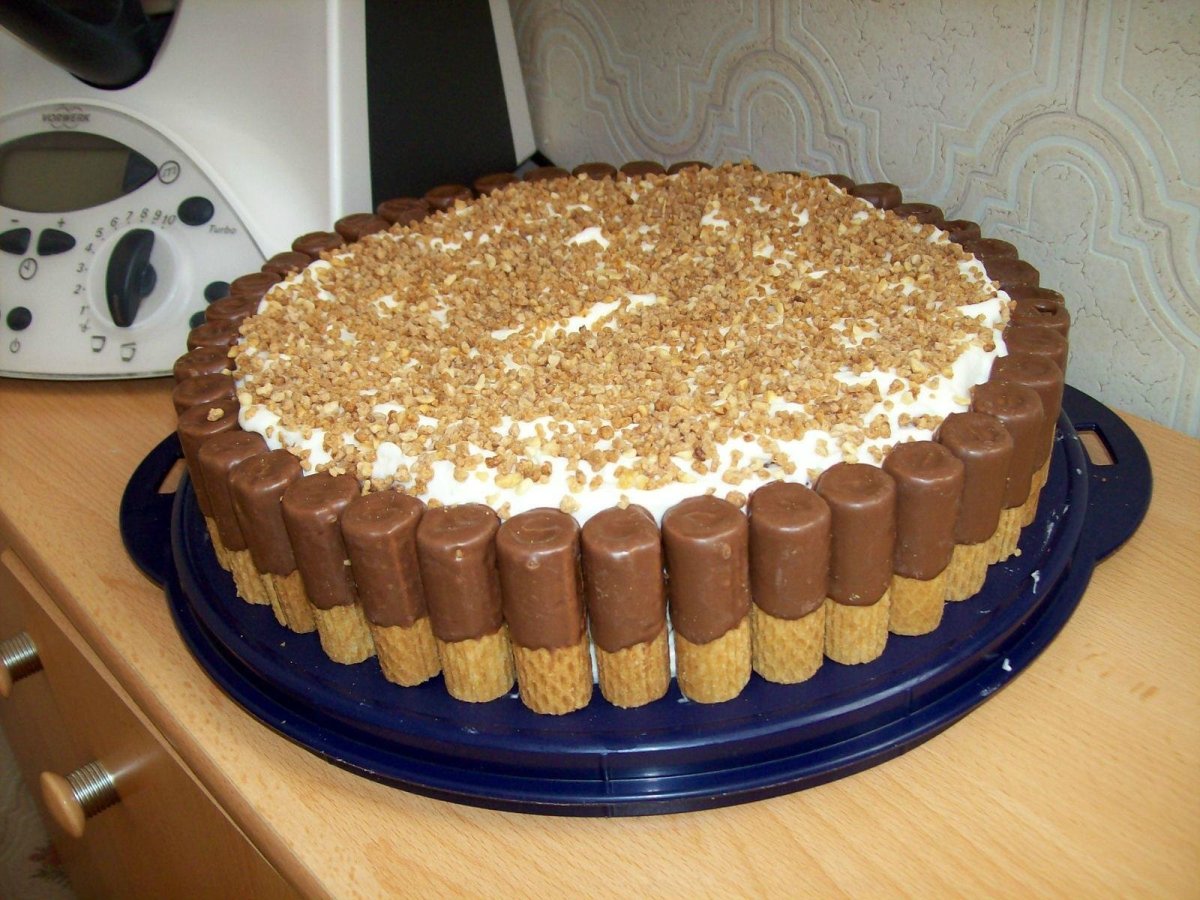 Торт из магазинных коржей