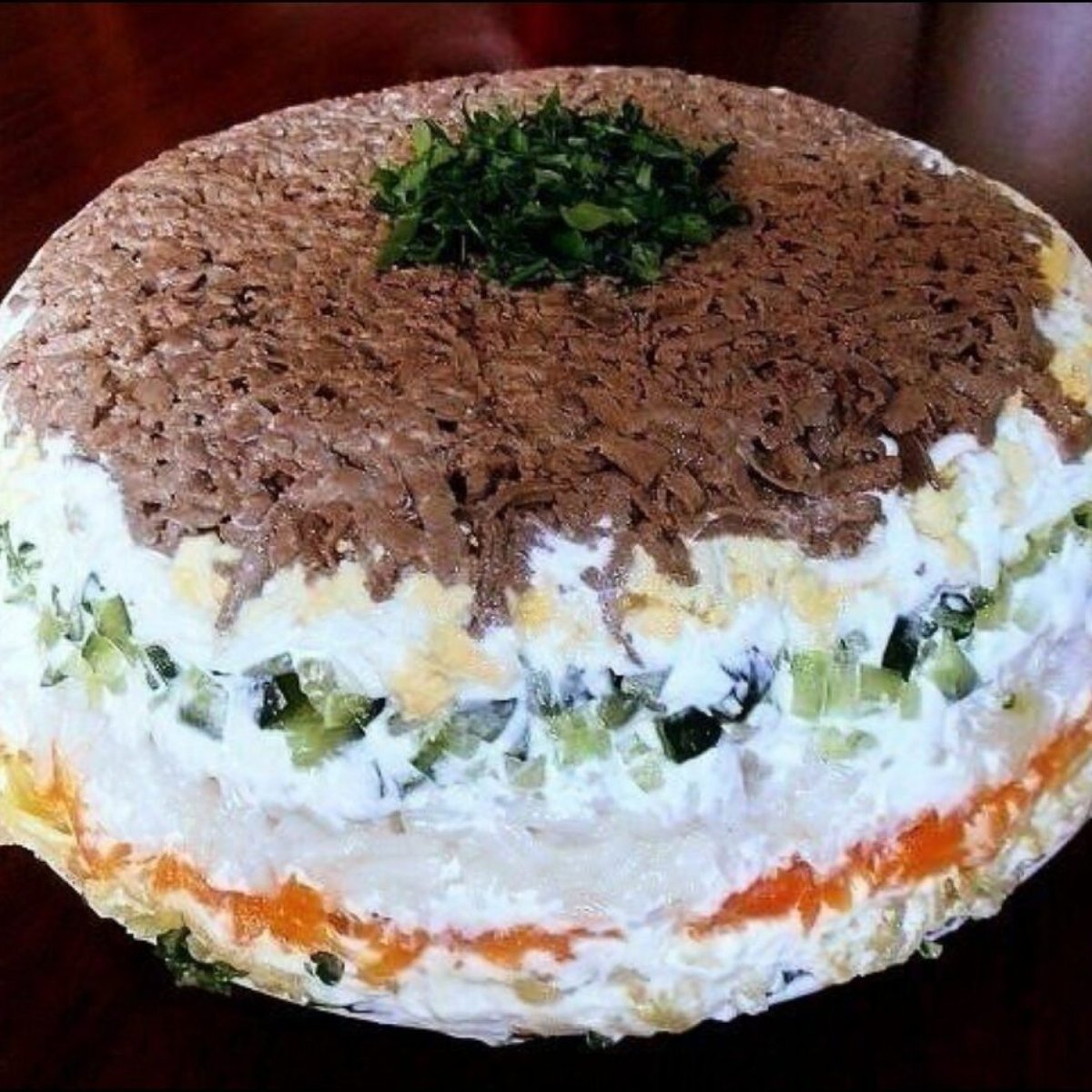 Слоеный салат со свеклой