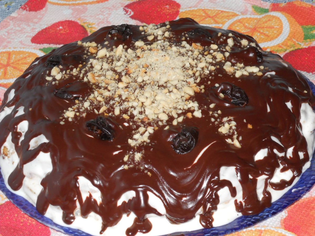 Торт с бананами и сметаной