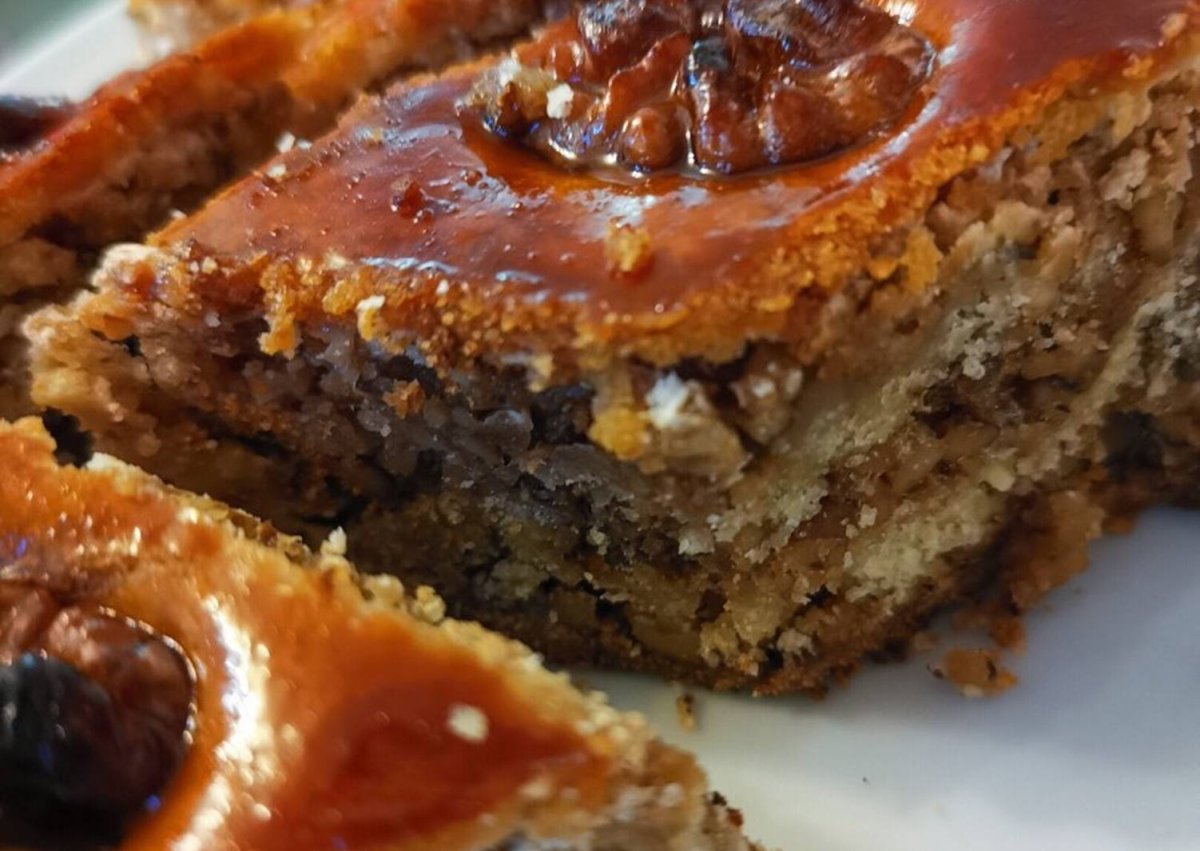 Сочинская пахлава с безе