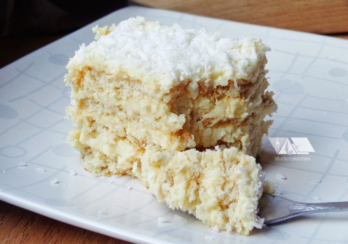 British Strawberry Coconut Cake