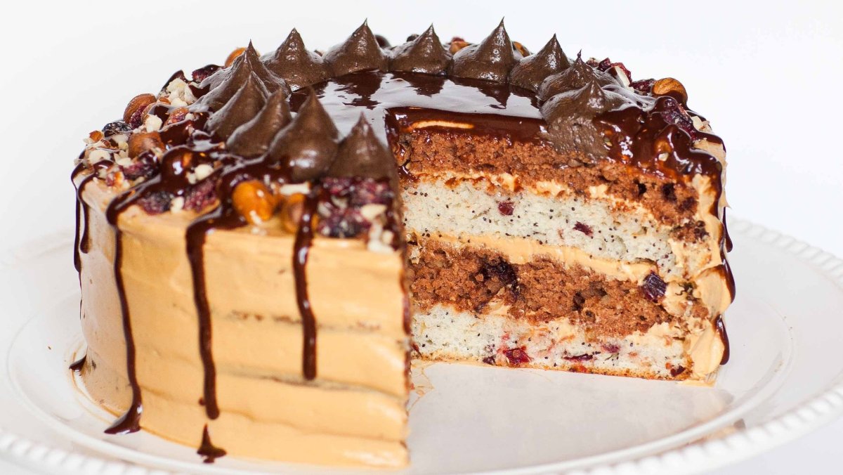 Торт с короной для женщины