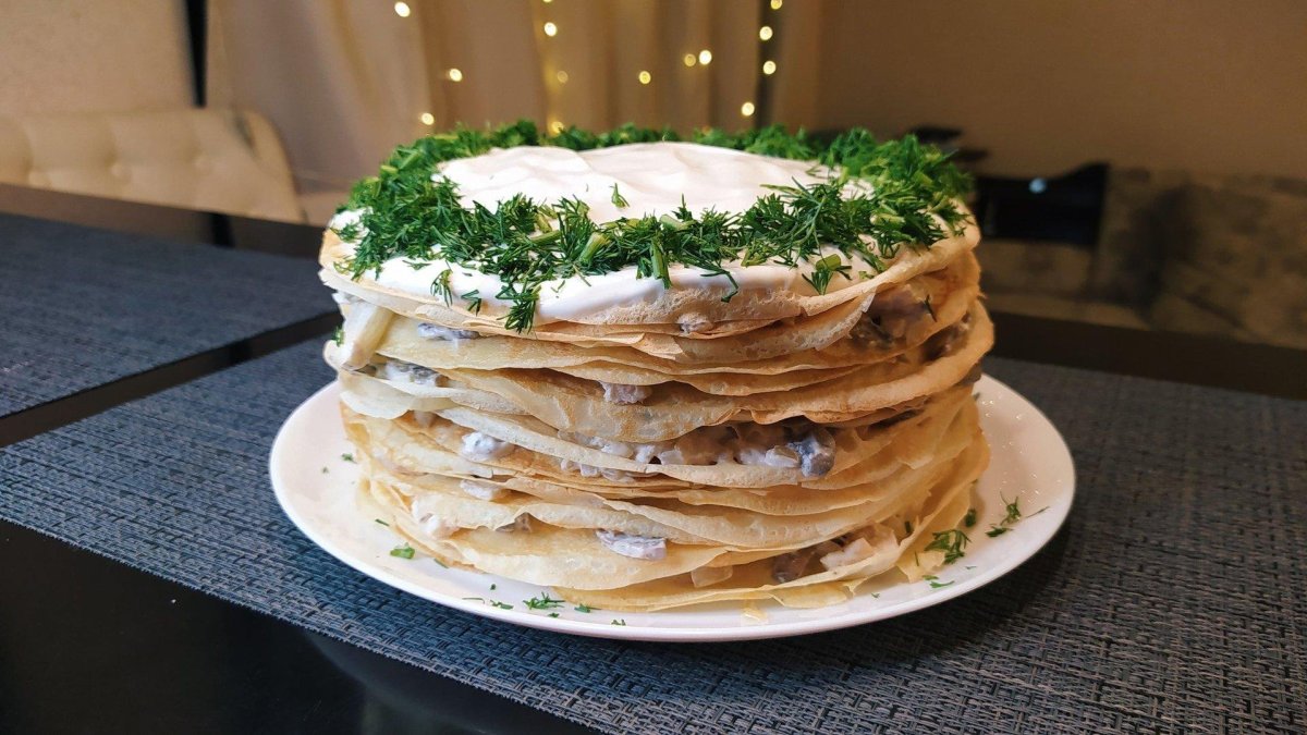 Торт из капусты с сыром и яйцом
