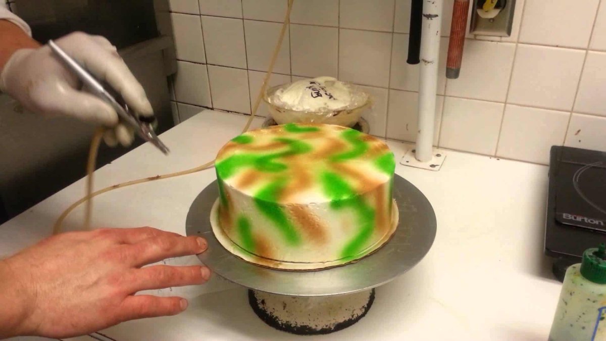 Лист цвета хаки