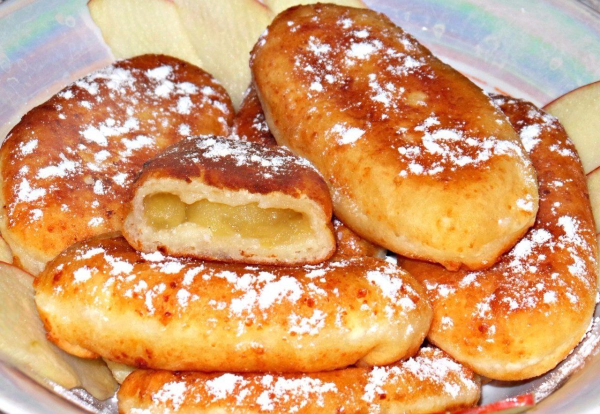 Пирожки из творожного теста с яблоками