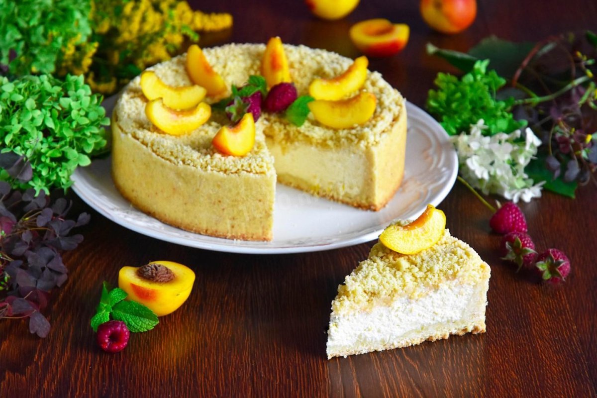 Королевская ватрушка с изюмом и орехами