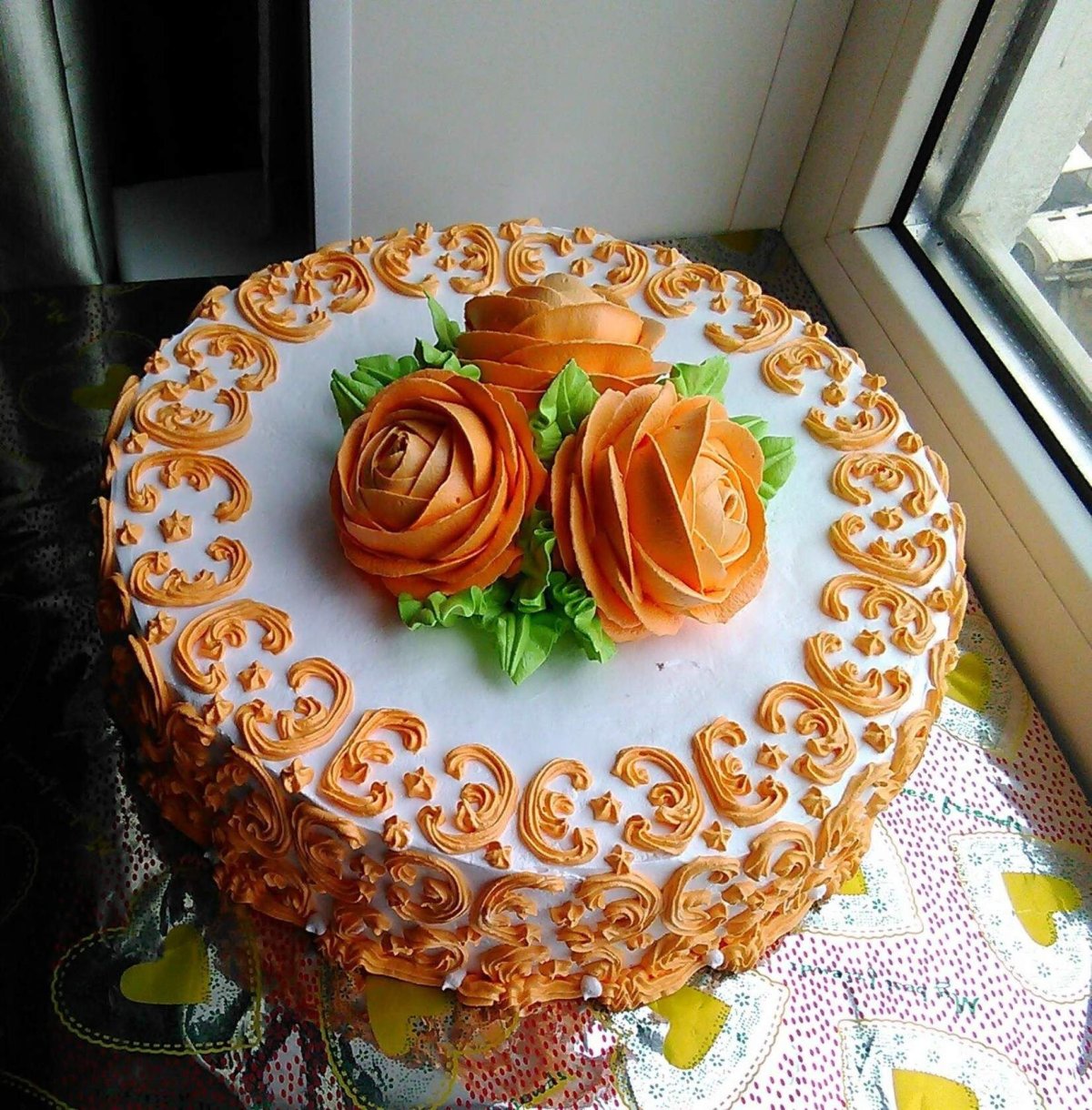 Украшение торта масляным кремом