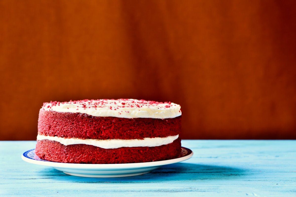 Блинный красный торт