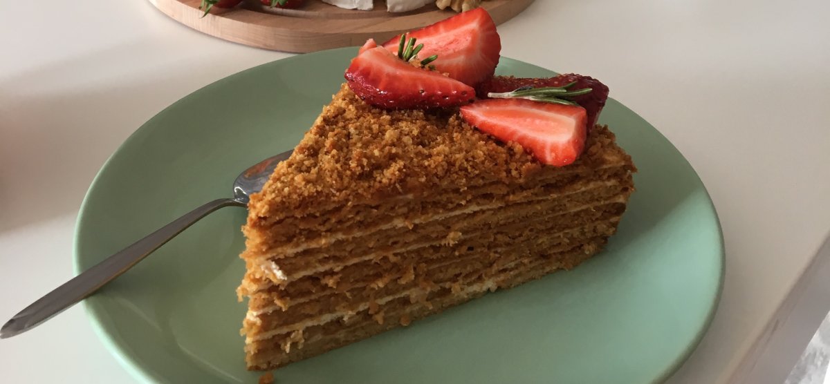 Gusto медовик