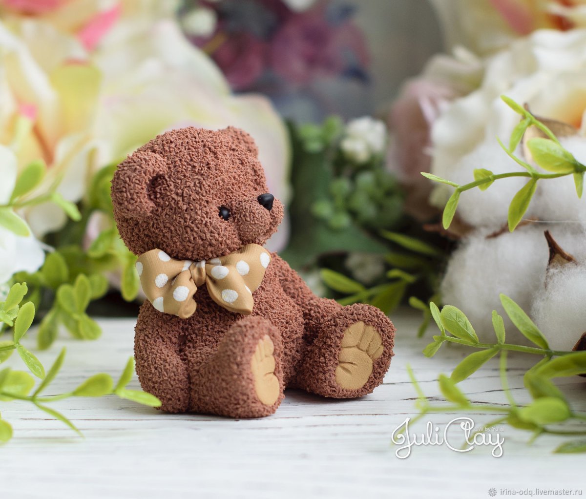 Шоколадная фигурка заяц