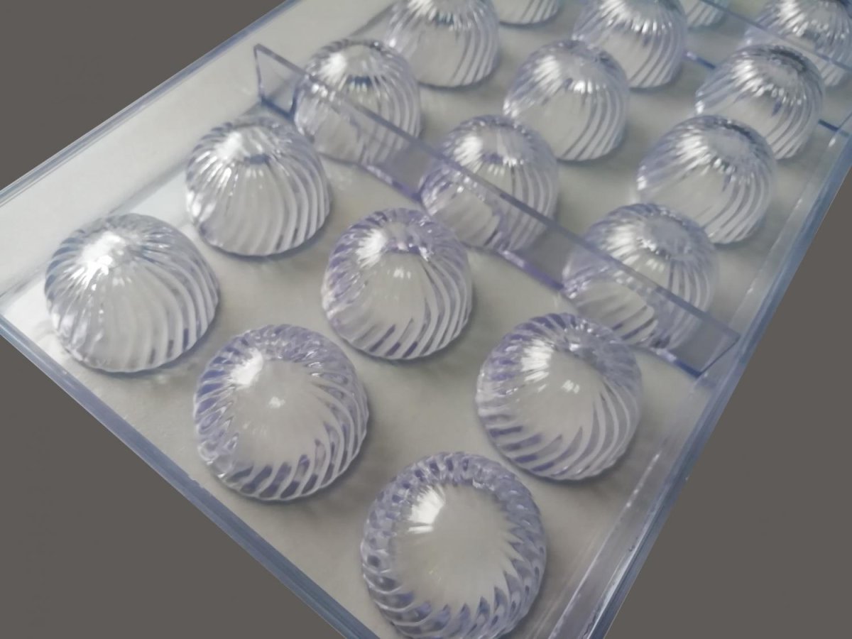 Поликарбонатная форма на магнитах трюфель, 27х29mm, 12,5g, PCS 21, 5018cw
