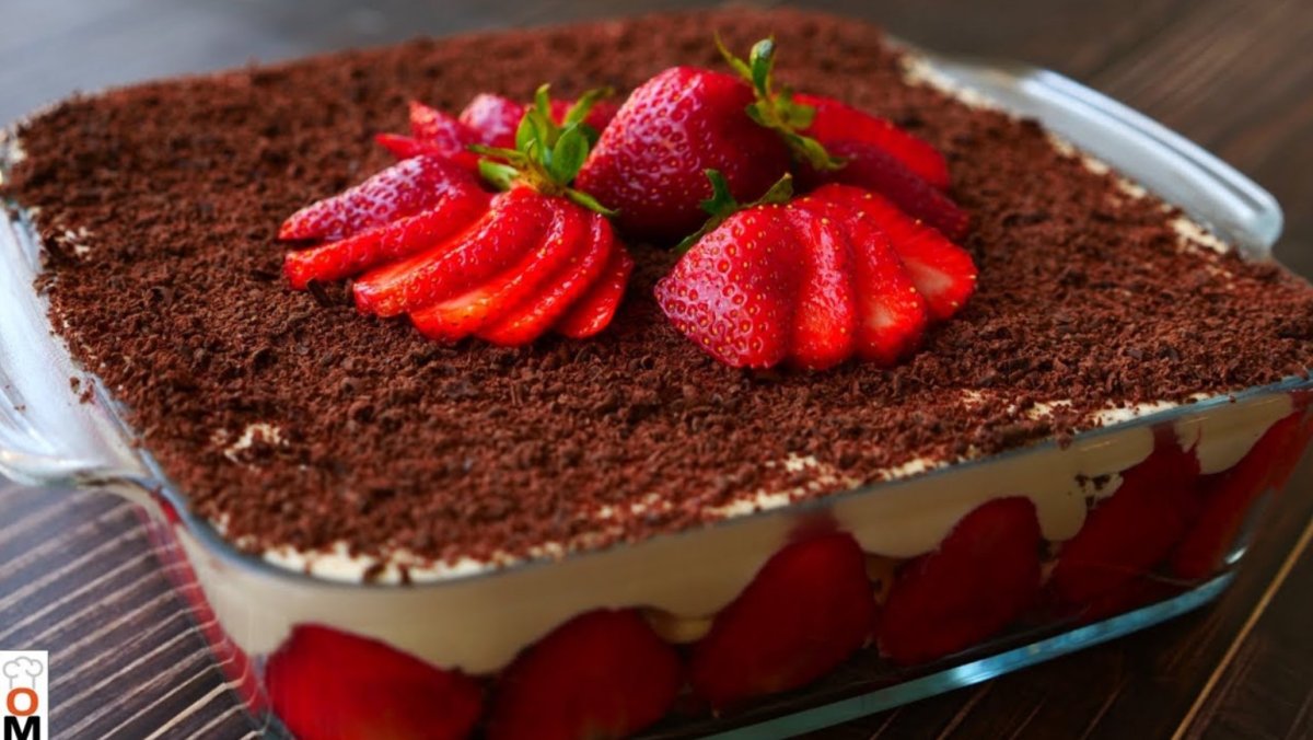 Торта "красный бархат" (Red Velvet).