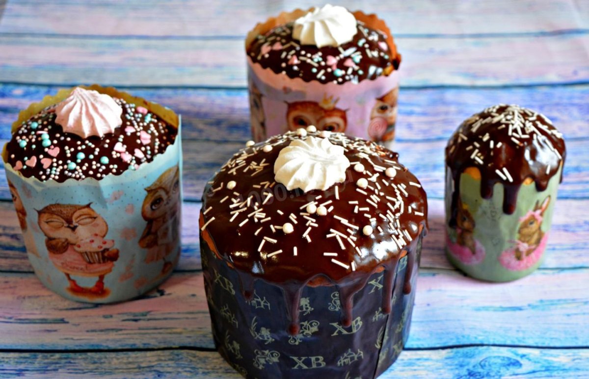 Кулич Пасхальный с шоколадной глазурью