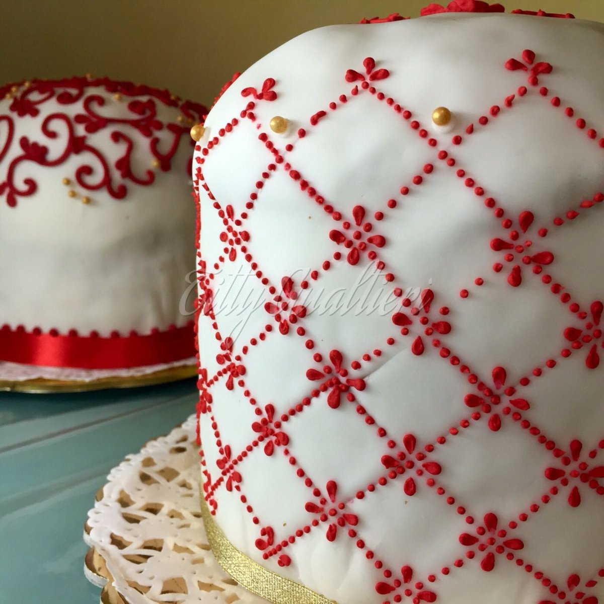Роспись пасхальных куличей айсингом