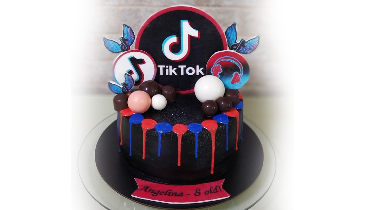 Торт тик ток черный