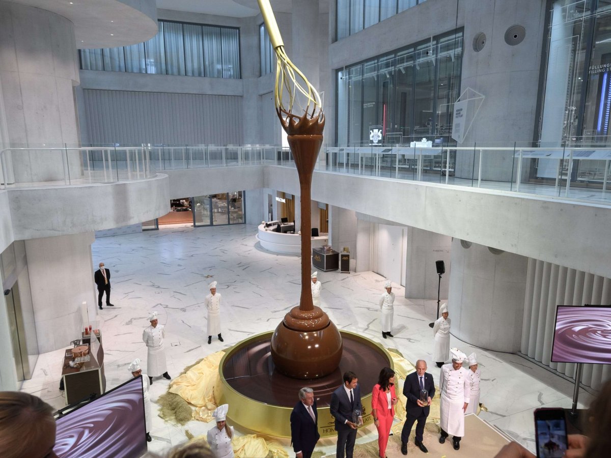 Шоколадный фонтан фондю Chocolate Fondue