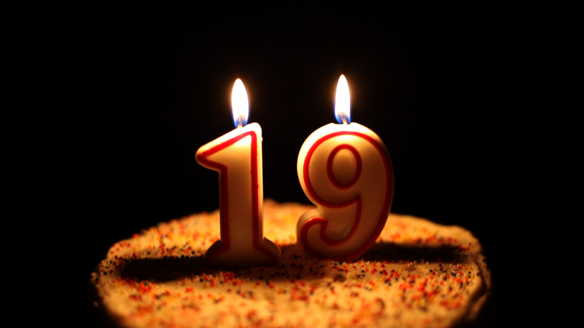 С днём рождения 19 лет