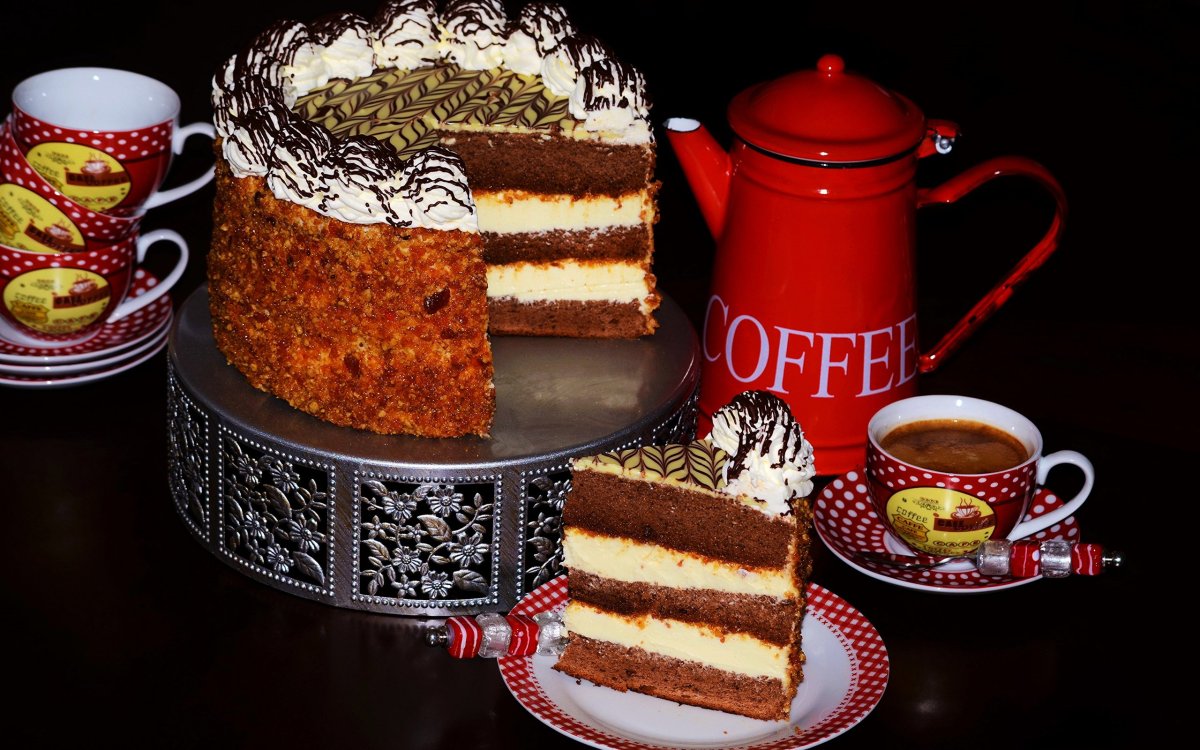 Торт Дамский каприз с маком изюмом
