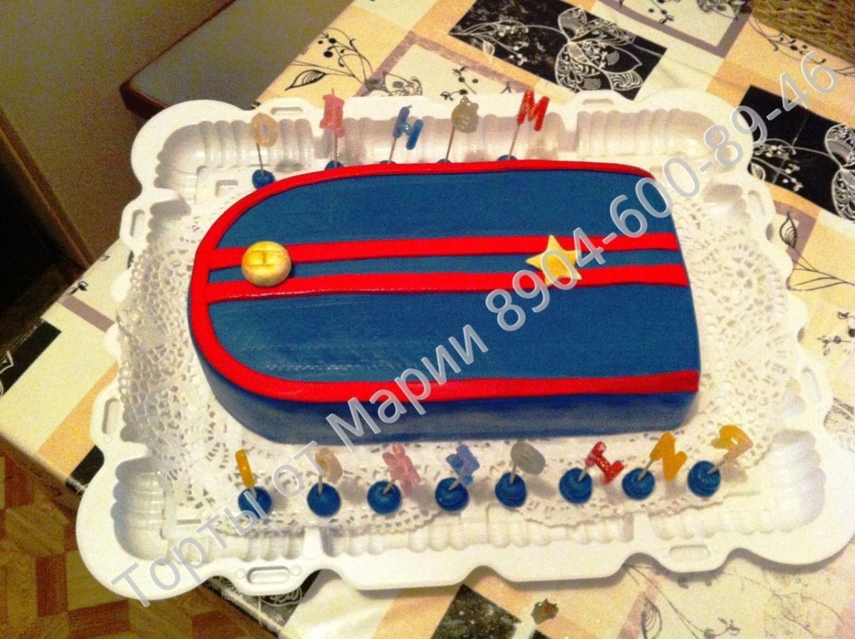 Торт с погонами кремовый
