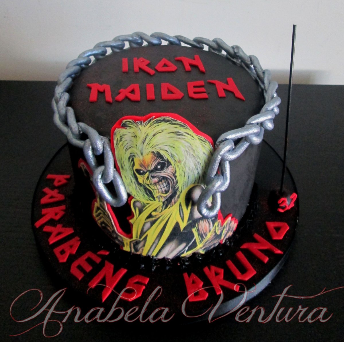 Торт с днем рождения Iron Maiden