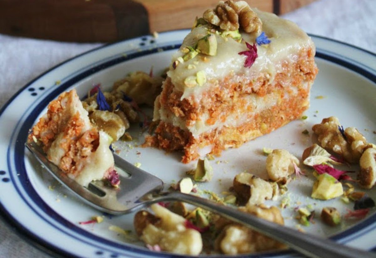 Морковный торт с кремом чиз