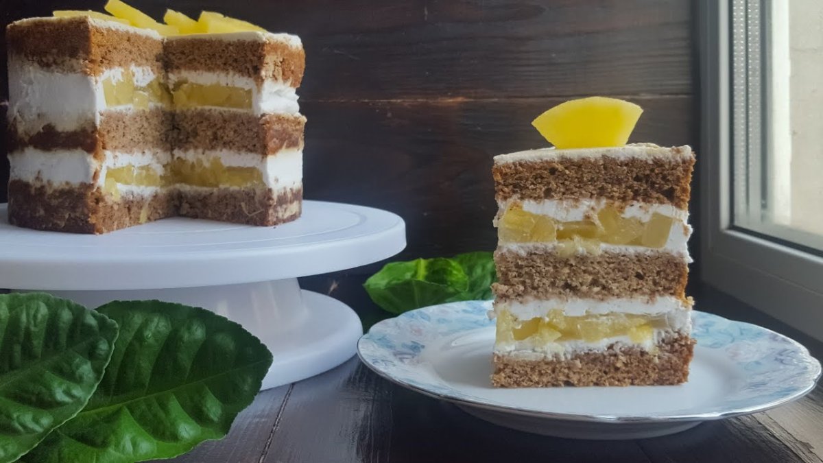 Морковный торт кусок