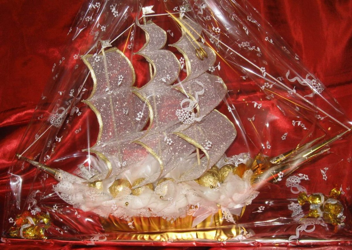 Корабль из карамели