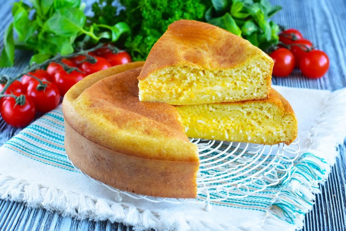 Заливной пирог с зел.луком и яйцом