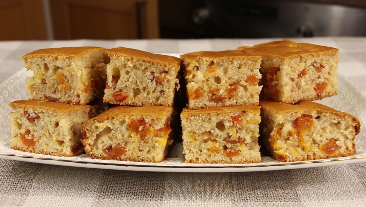 Пирог с мойвой и рисом