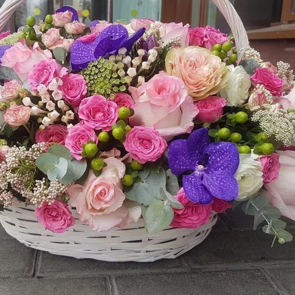 Корзинка с цветами