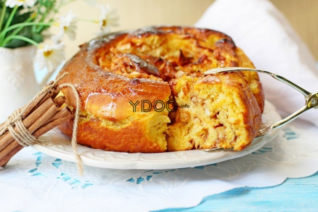 Тыквенный пирог с яблоками